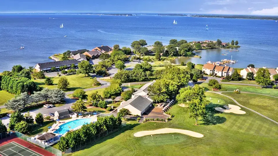 Harbourtowne Resort
