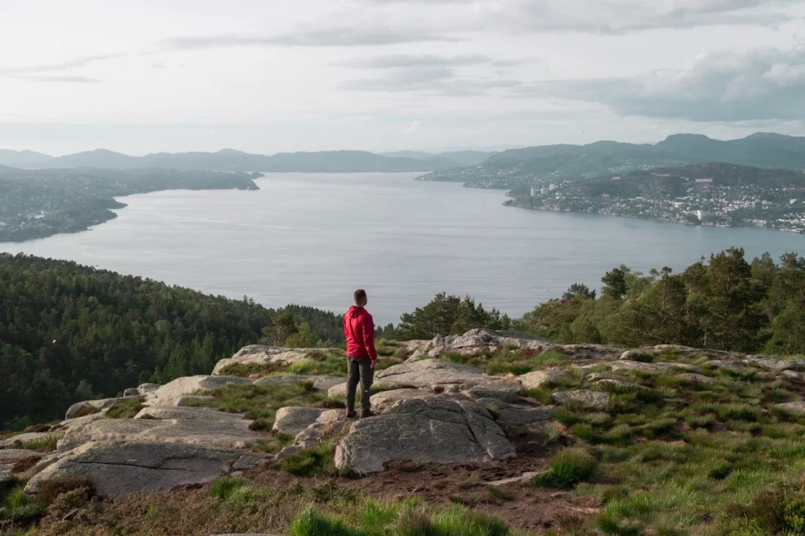 Ultimate Guide: How to Start and Grow a Travel Blog in 2026