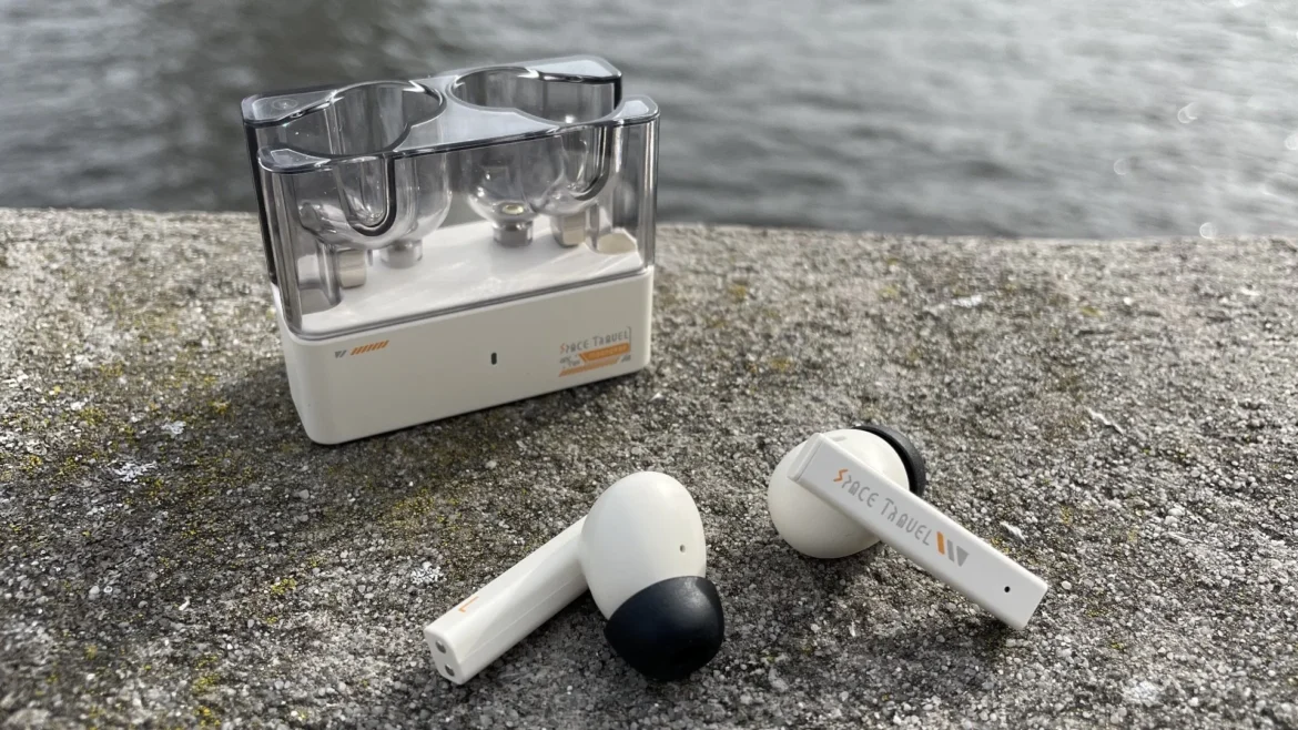 Moondrop Space Travel: Explore Beyond the Horizon